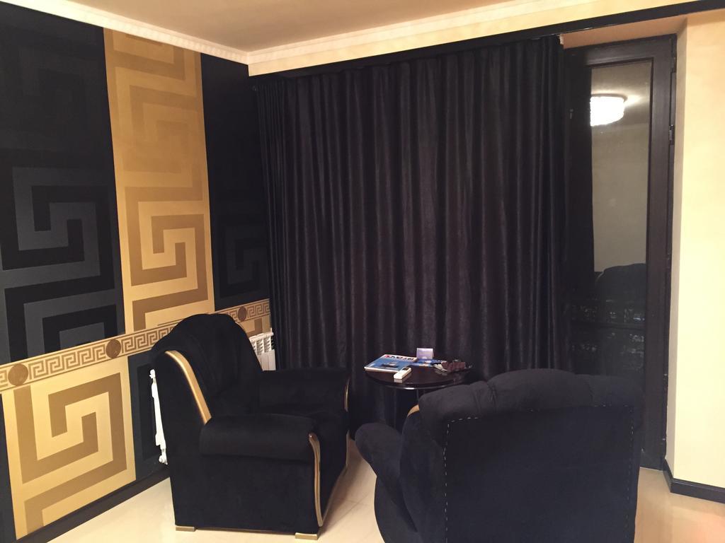 Versace Downtown 耶烈万 客房 照片