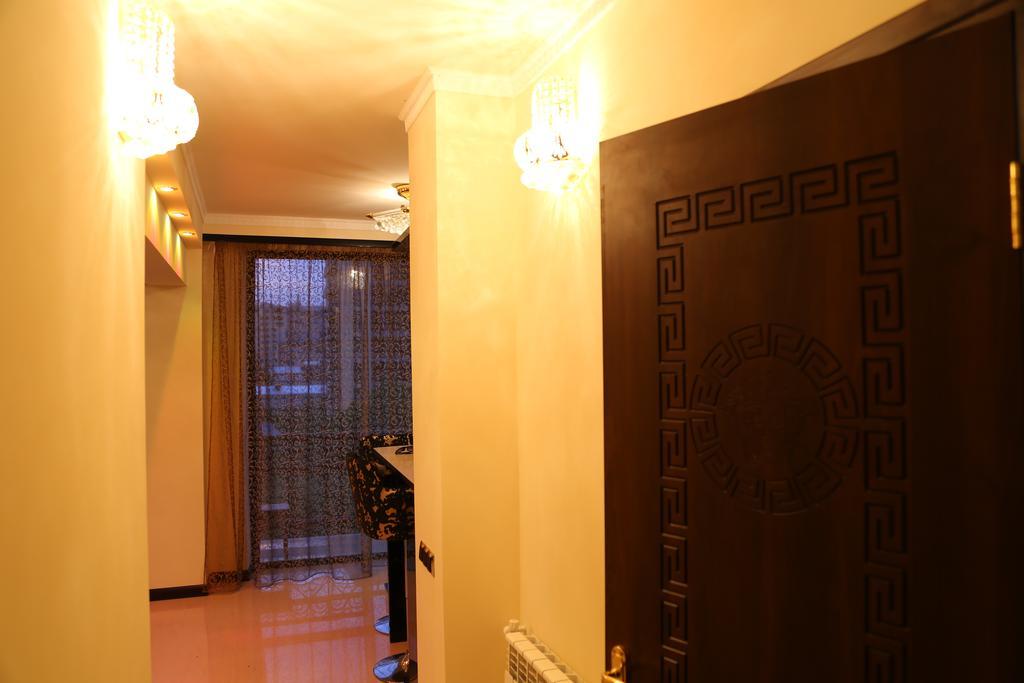 Versace Downtown 耶烈万 客房 照片